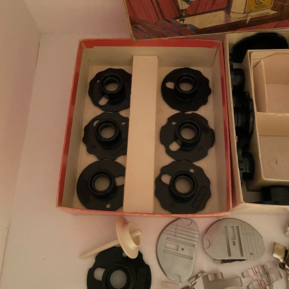 Vintage Singer Touch & Sew Accessories Kit for Deluxe Zig-Zag Sewing Machine 635 - Picture 3 of 6